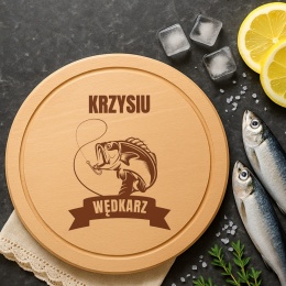 Bukowa deska z grawerem – prezent dla zapalonego wędkarza